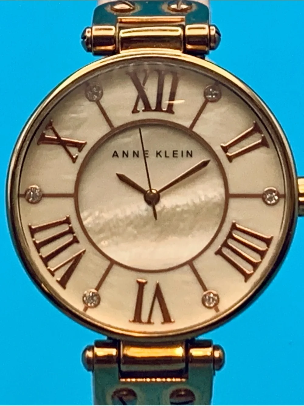 ANNE KLEIN 10/9918 Women’s Quartz Wristwatch MOP Dial Crystals Works New Battery